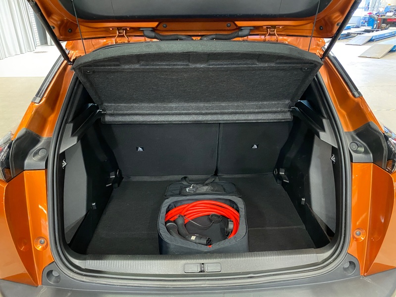 Peugeot e-2008 vaihtoauto