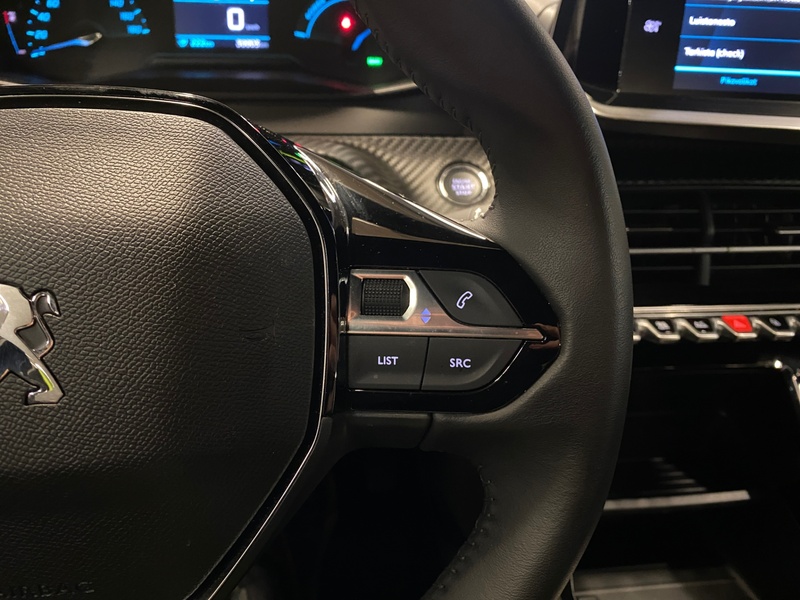 Peugeot e-2008 vaihtoauto