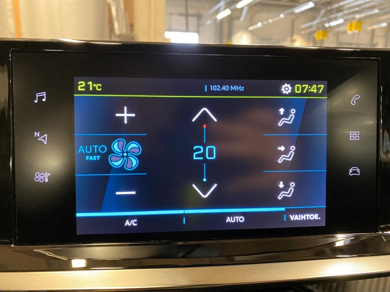 Peugeot e-2008 vaihtoauto