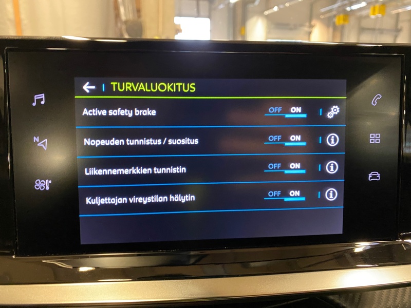 Peugeot e-2008 vaihtoauto