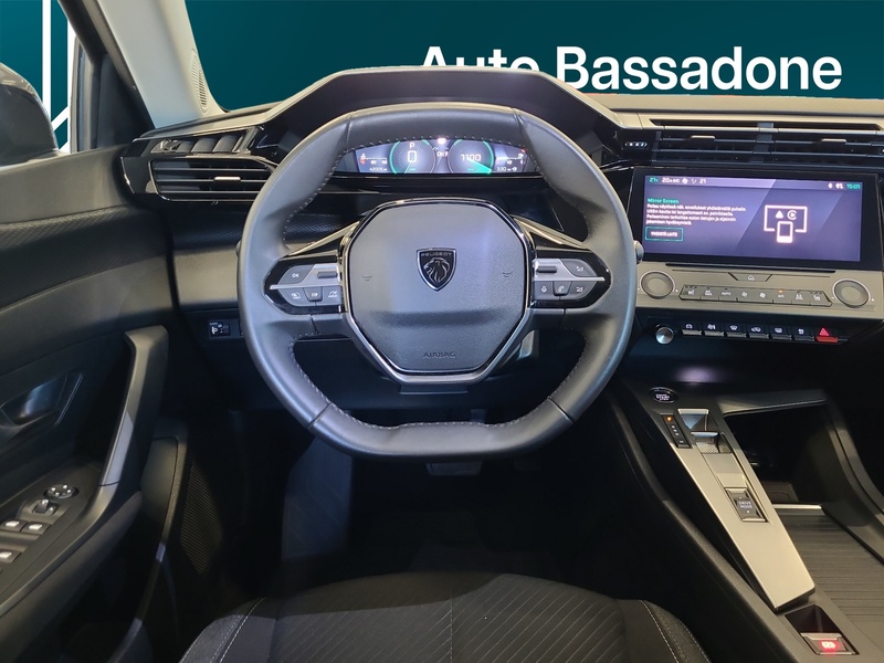 Peugeot 308 vaihtoauto