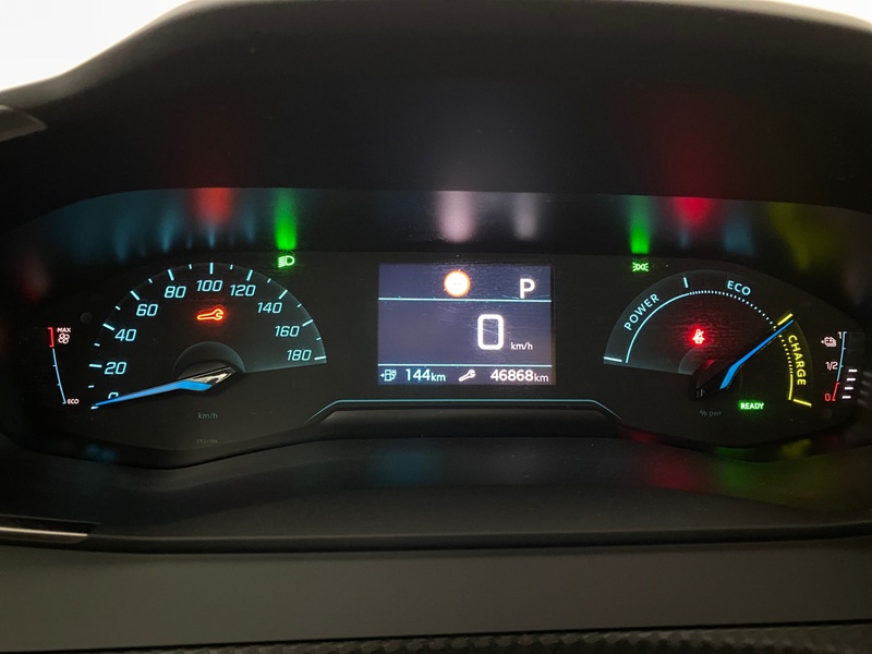 Peugeot e-2008 vaihtoauto