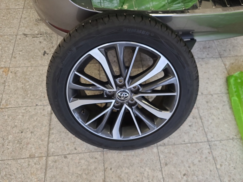 Toyota Avensis vaihtoauto