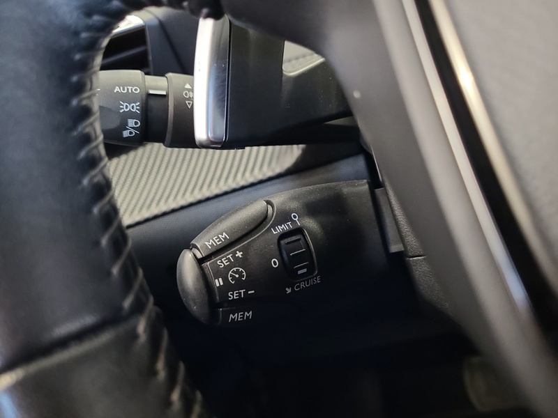 Peugeot 208 vaihtoauto