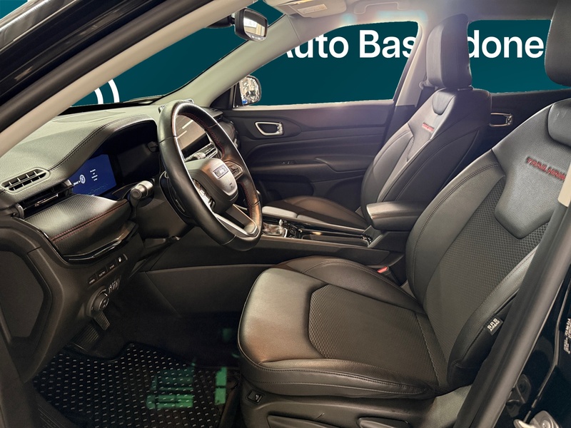 Jeep Compass vaihtoauto