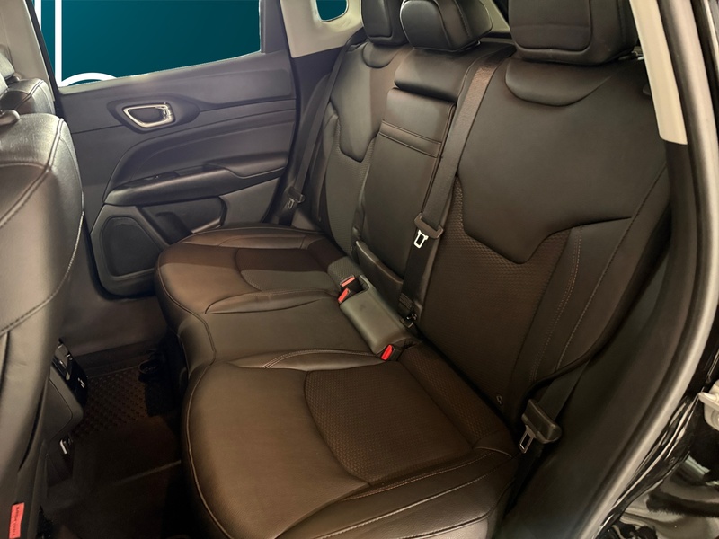 Jeep Compass vaihtoauto