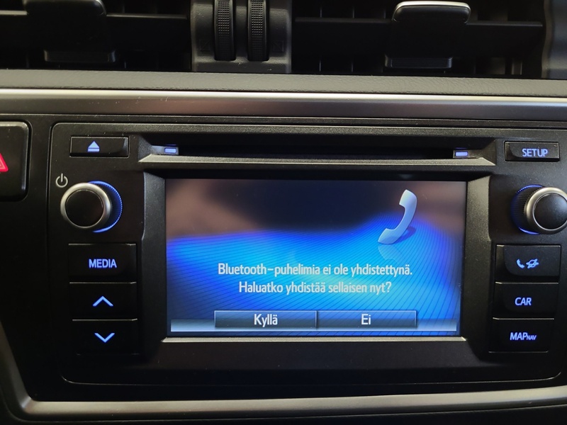 Toyota Auris vaihtoauto