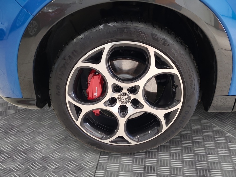 Alfa Romeo Tonale vaihtoauto