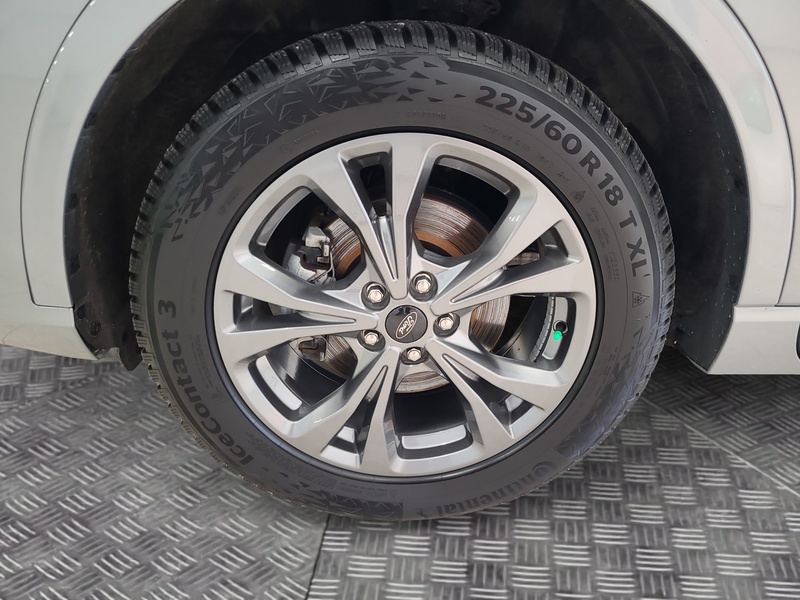 Ford Kuga vaihtoauto