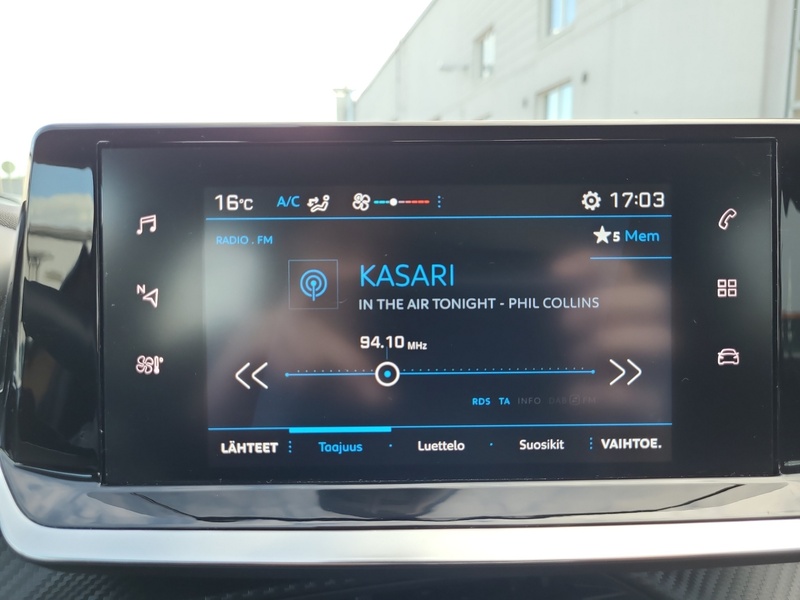 Peugeot 208 vaihtoauto