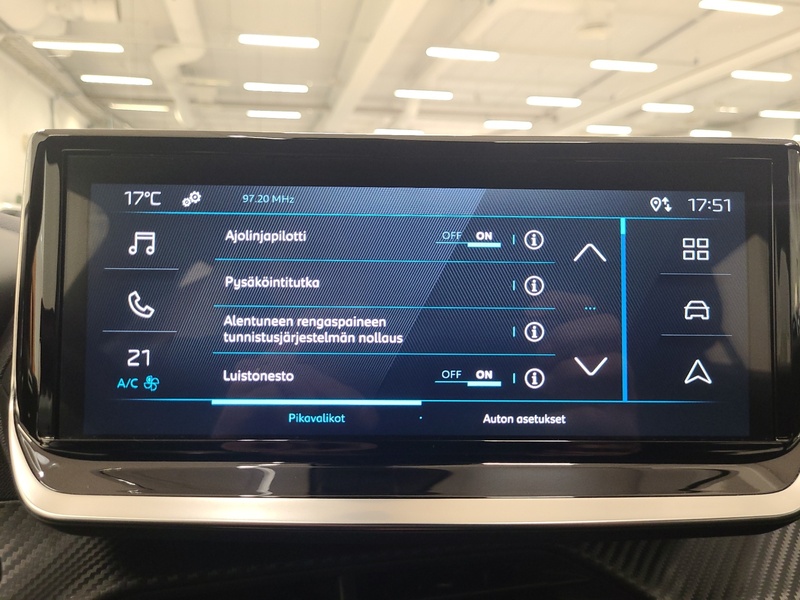 Peugeot e-2008 vaihtoauto