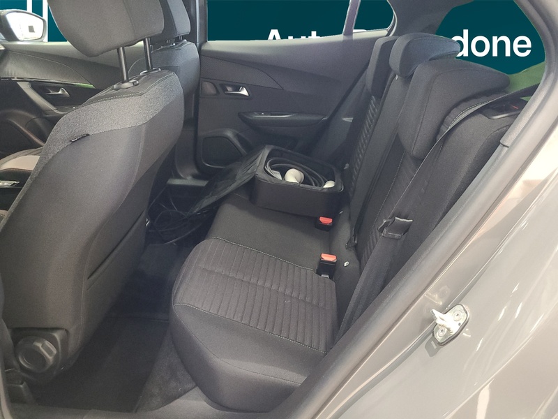 Peugeot e-2008 vaihtoauto