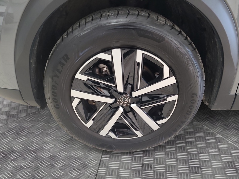 Peugeot e-2008 vaihtoauto