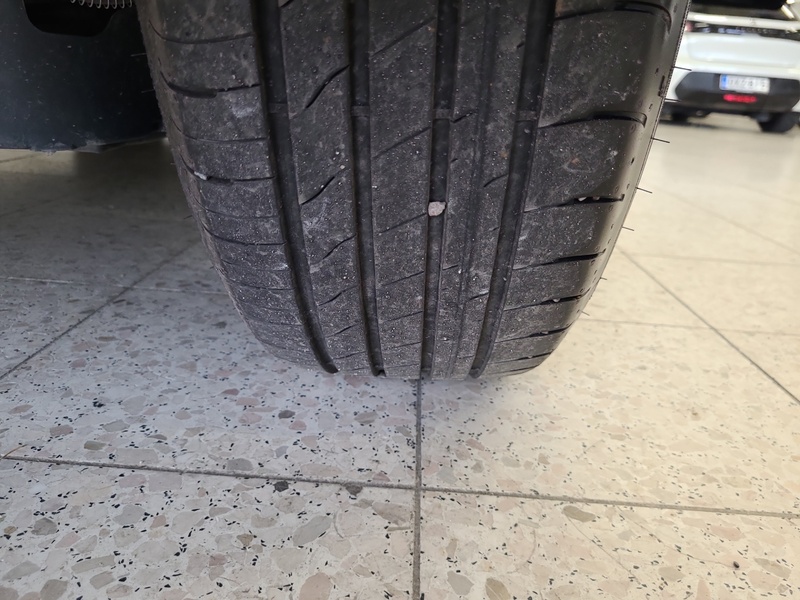 Peugeot e-2008 vaihtoauto