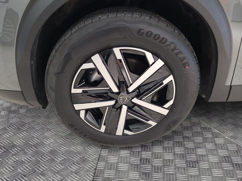 Peugeot e-2008 vaihtoauto