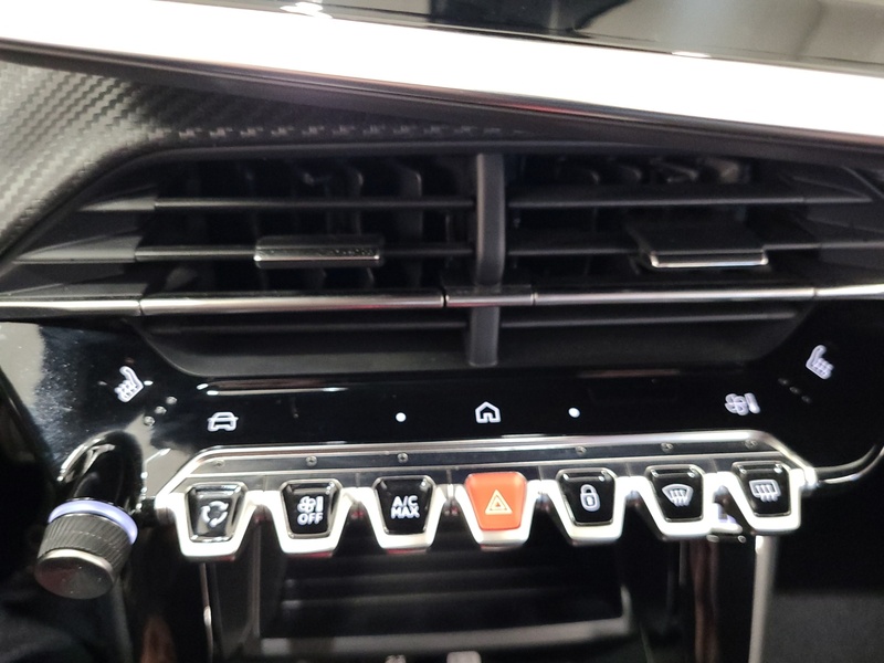 Peugeot e-2008 vaihtoauto