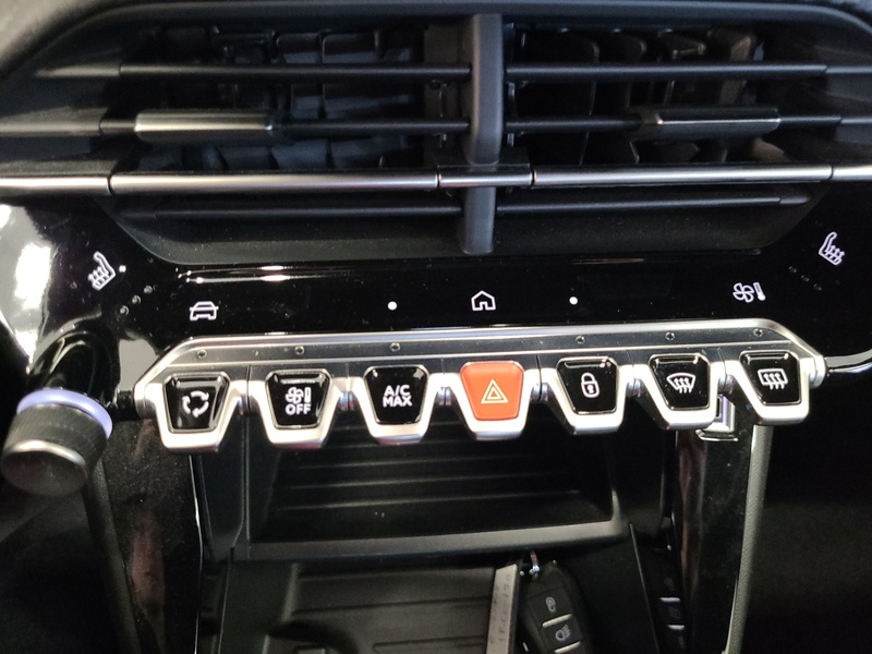 Peugeot e-2008 vaihtoauto