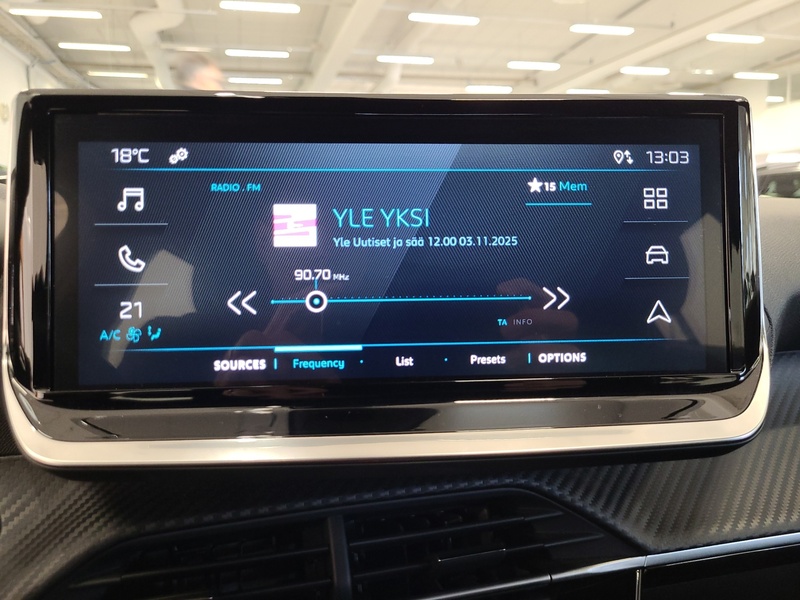 Peugeot e-2008 vaihtoauto