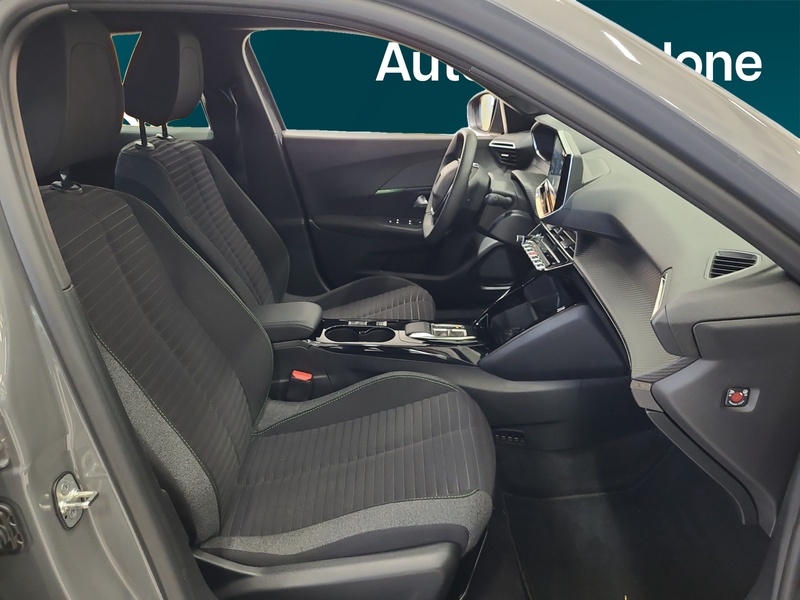 Peugeot e-2008 vaihtoauto