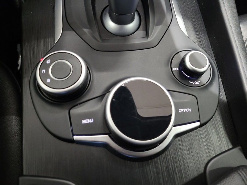 Alfa Romeo Giulia vaihtoauto