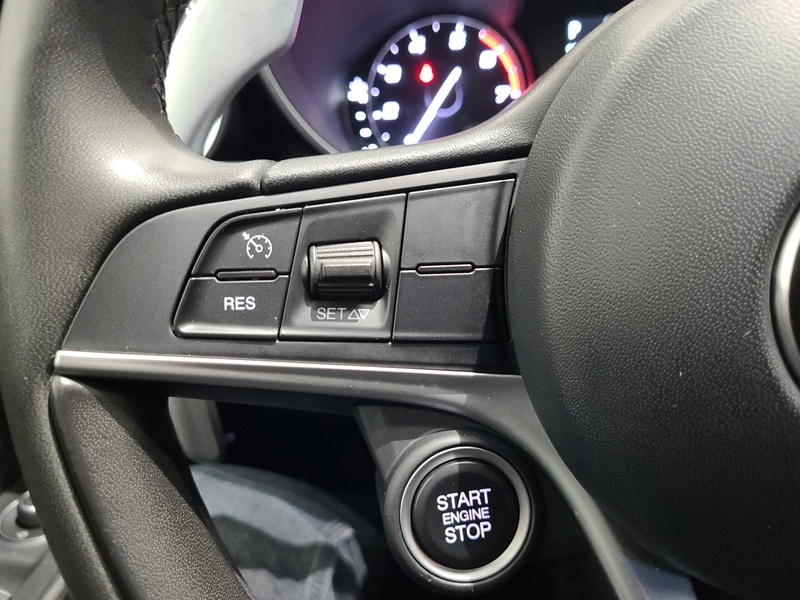 Alfa Romeo Giulia vaihtoauto