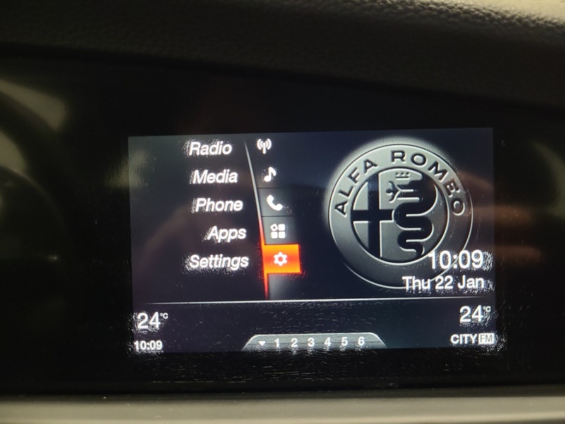 Alfa Romeo Giulia vaihtoauto