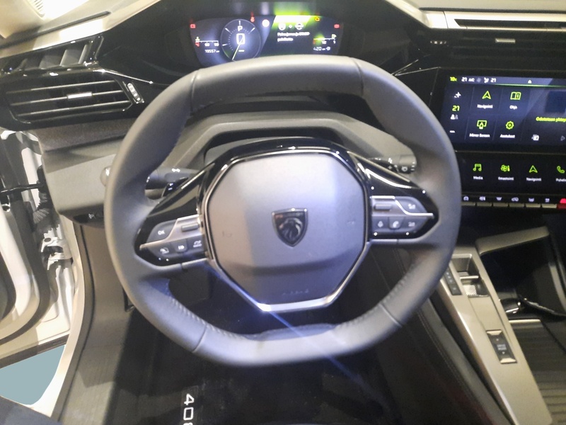 Peugeot 408 vaihtoauto