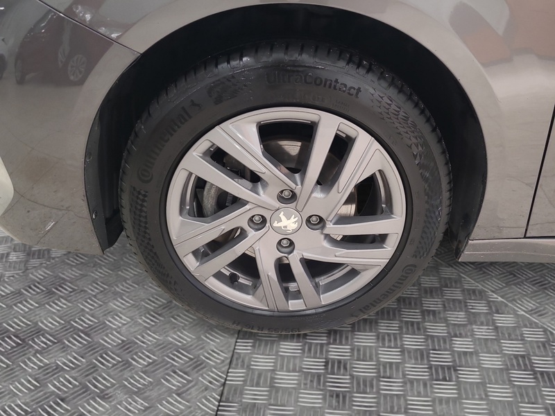 Peugeot 208 vaihtoauto