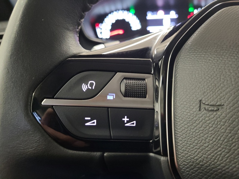 Peugeot 208 vaihtoauto