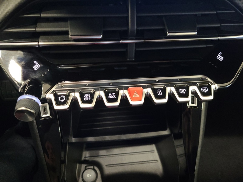 Peugeot 208 vaihtoauto