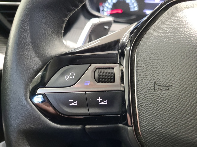 Peugeot 208 vaihtoauto