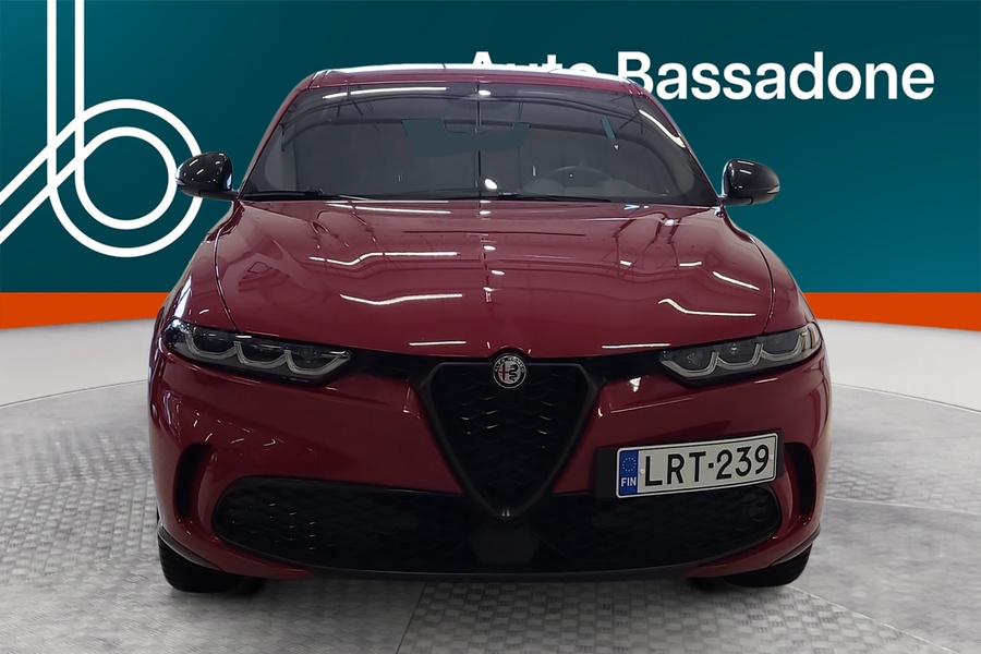 Alfa Romeo Tonale vaihtoauto