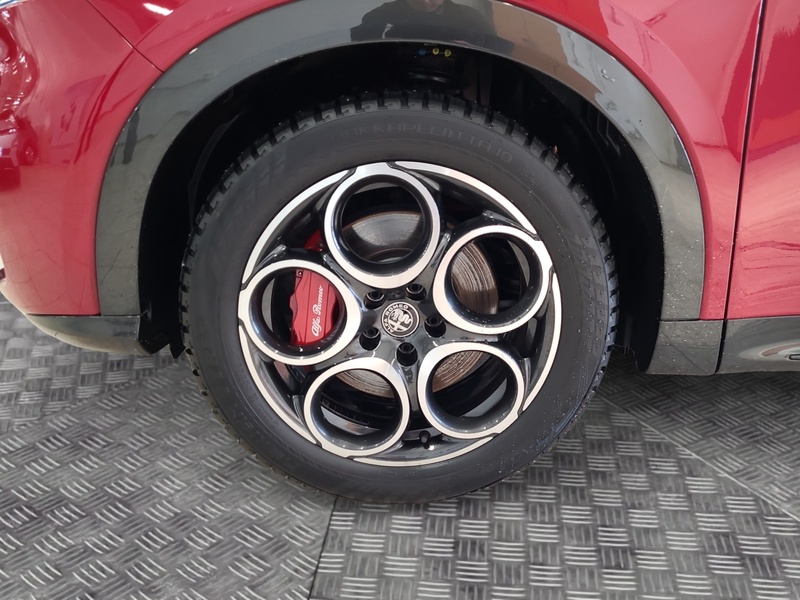 Alfa Romeo Tonale vaihtoauto