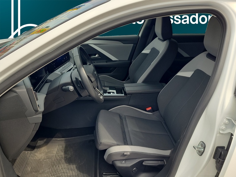 Opel Astra vaihtoauto
