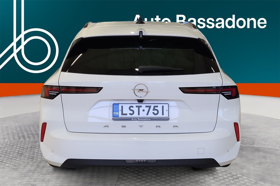 Opel Astra vaihtoauto