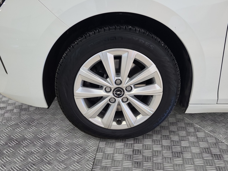 Opel Astra vaihtoauto