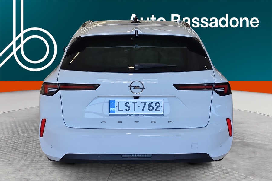 Opel Astra vaihtoauto