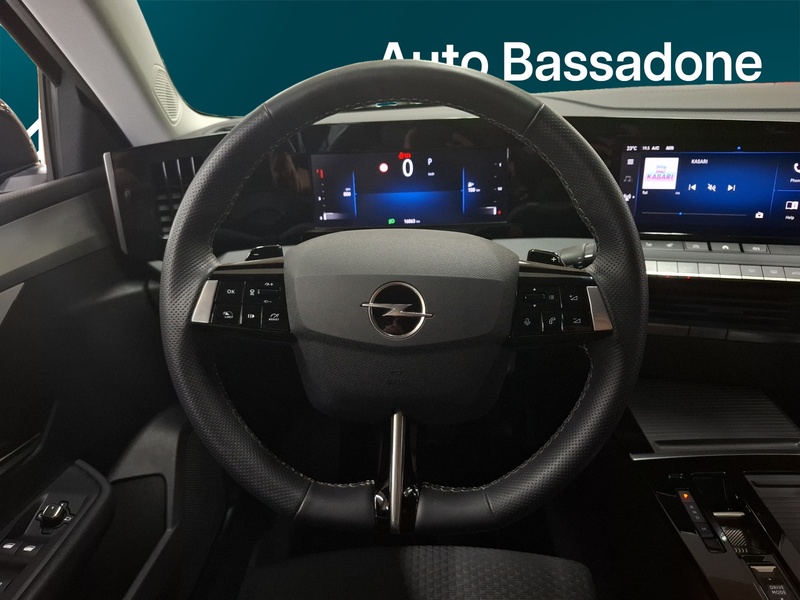 Opel Astra vaihtoauto