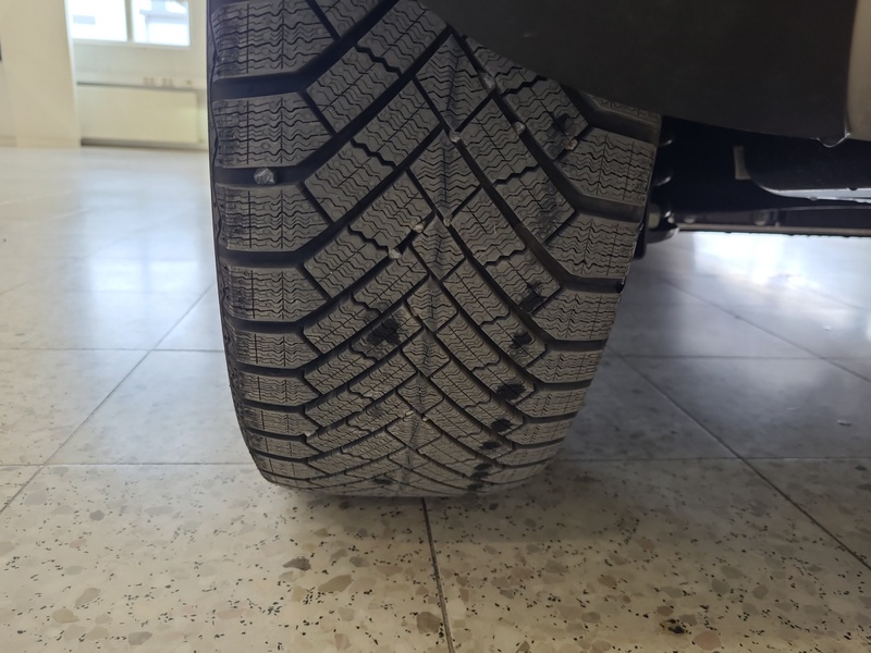 Hyundai INSTER vaihtoauto