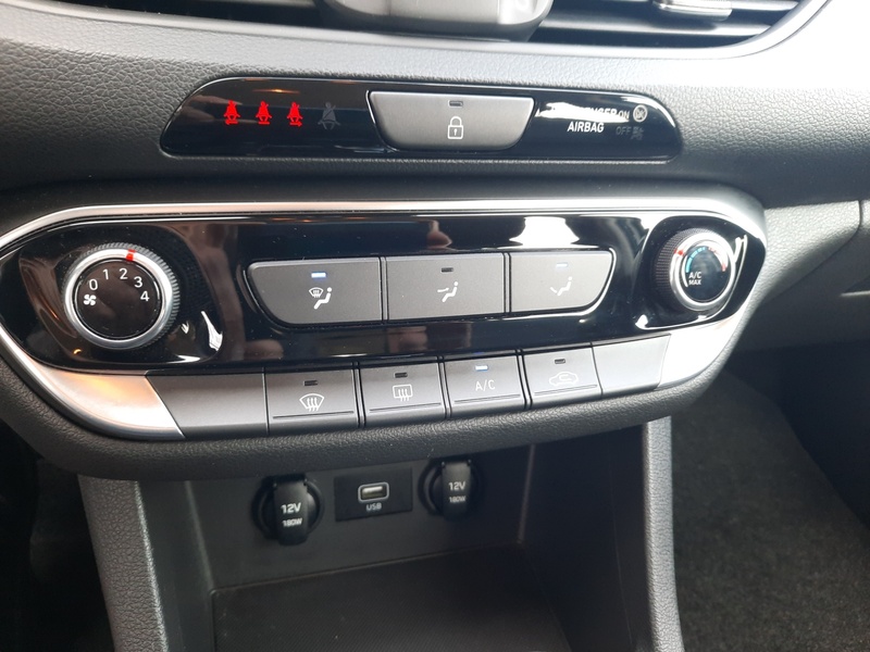 Hyundai i30 Wagon vaihtoauto