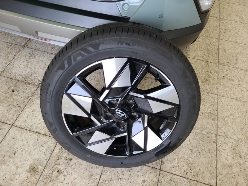 Hyundai KONA Hybrid vaihtoauto