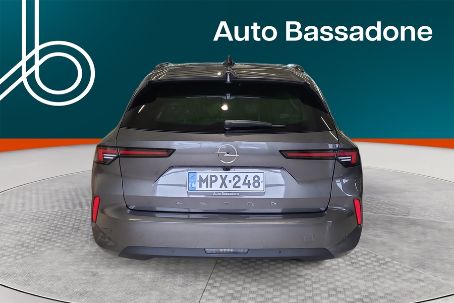 Opel Astra vaihtoauto