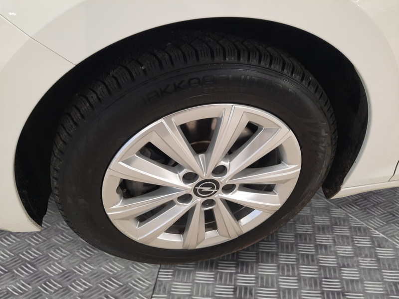 Opel Astra vaihtoauto