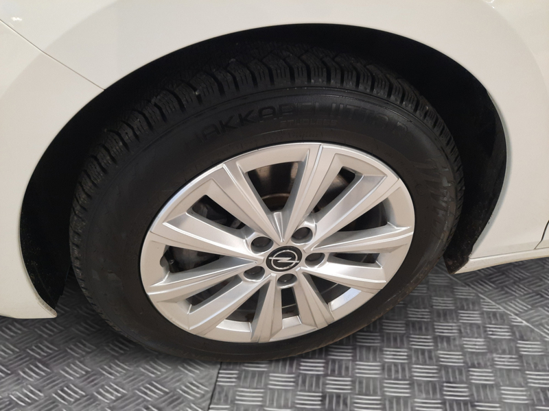 Opel Astra vaihtoauto