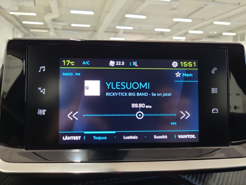 Peugeot e-2008 vaihtoauto