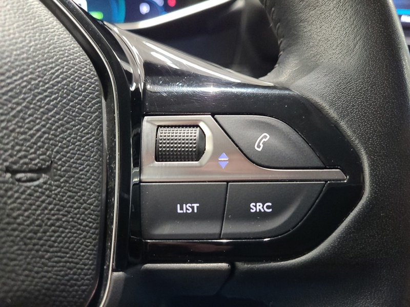 Peugeot e-2008 vaihtoauto