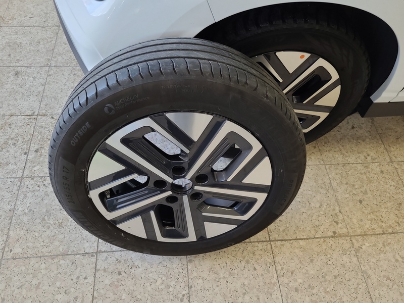 Hyundai Kona vaihtoauto