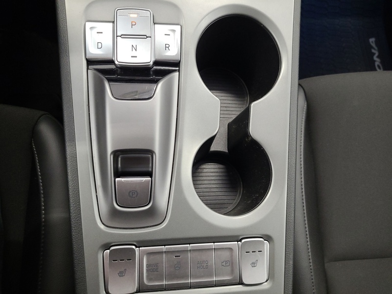 Hyundai Kona vaihtoauto