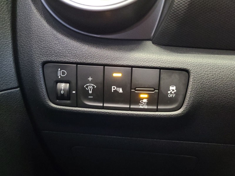 Hyundai Kona vaihtoauto