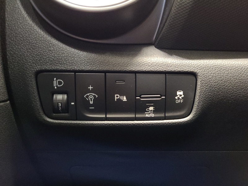 Hyundai Kona vaihtoauto